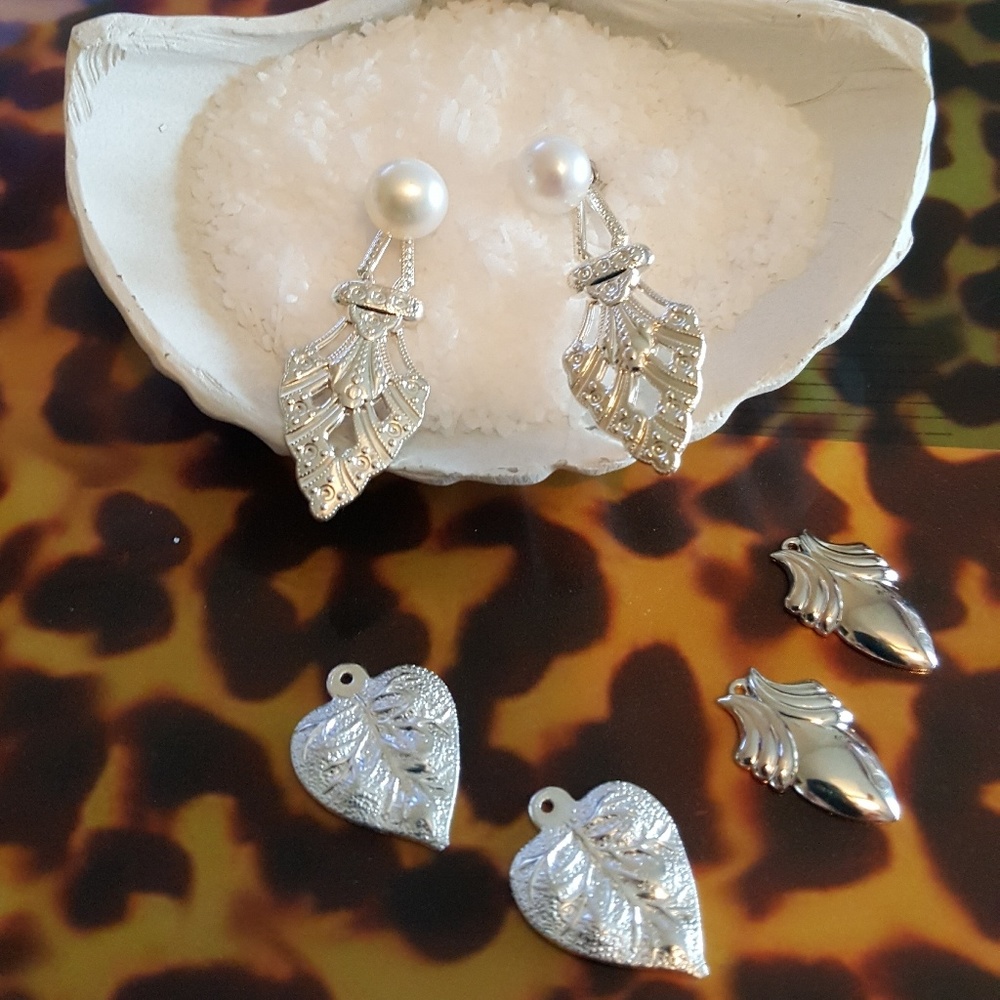 Vantel Pearls earrings